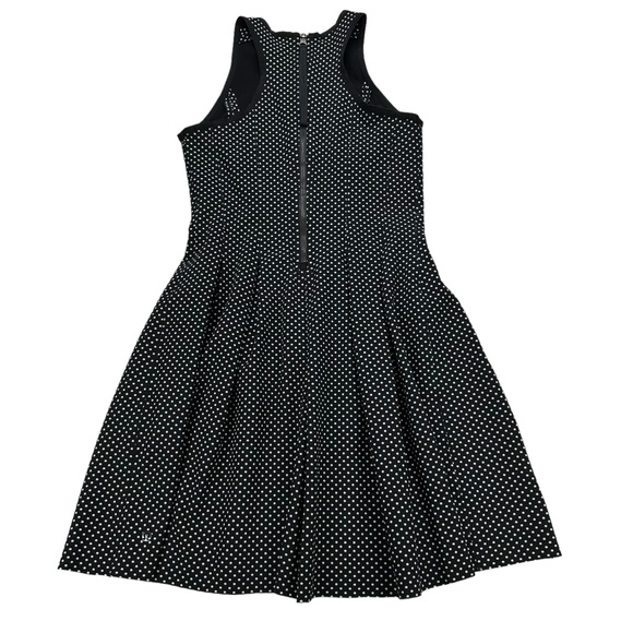 Lululemon Here To There Dress, 4/6 - Picture 4 of 9